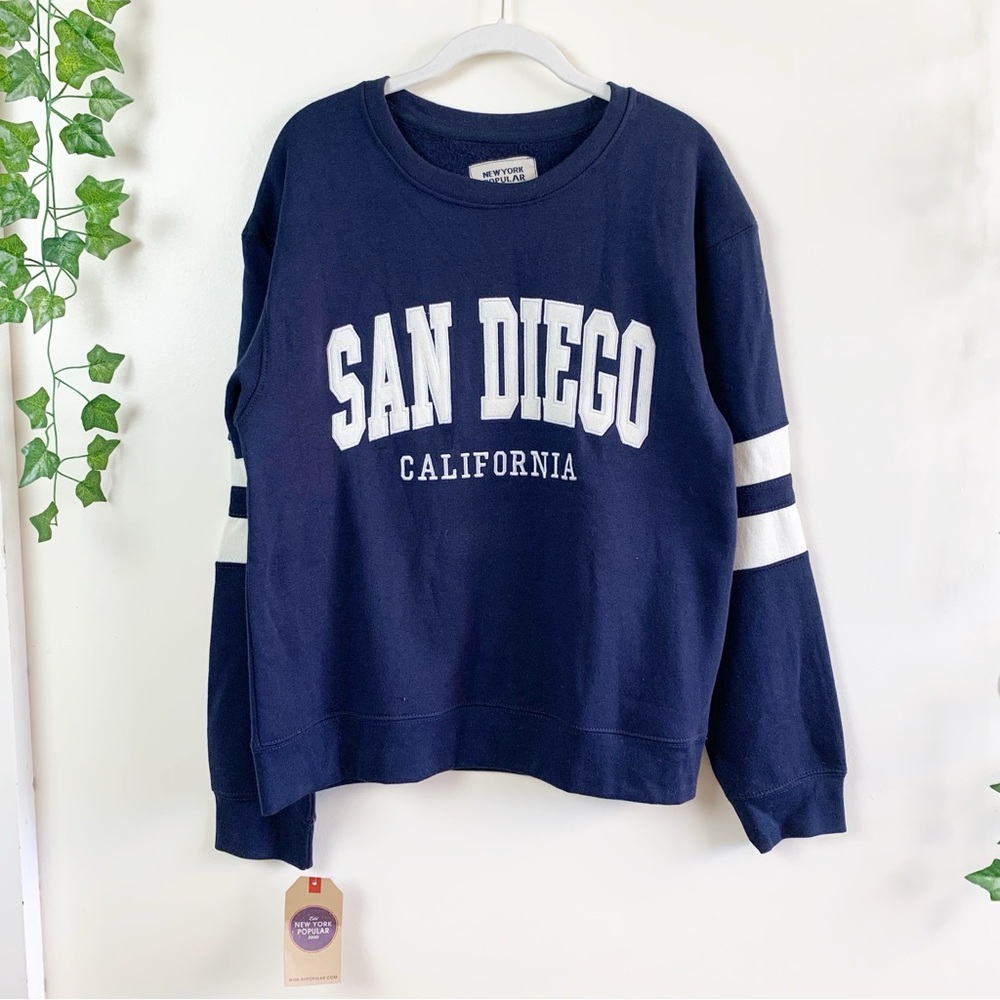 Navy blue San Diego sweatshirt size medium